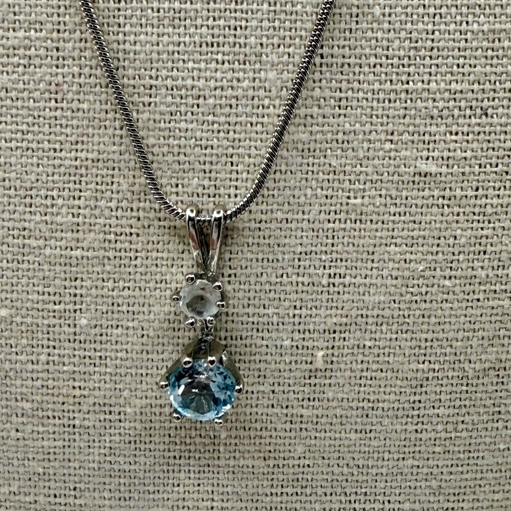 Elegant Silver Tone Necklace‎ with Blue Topaz Pendant - Picture 2 of 5